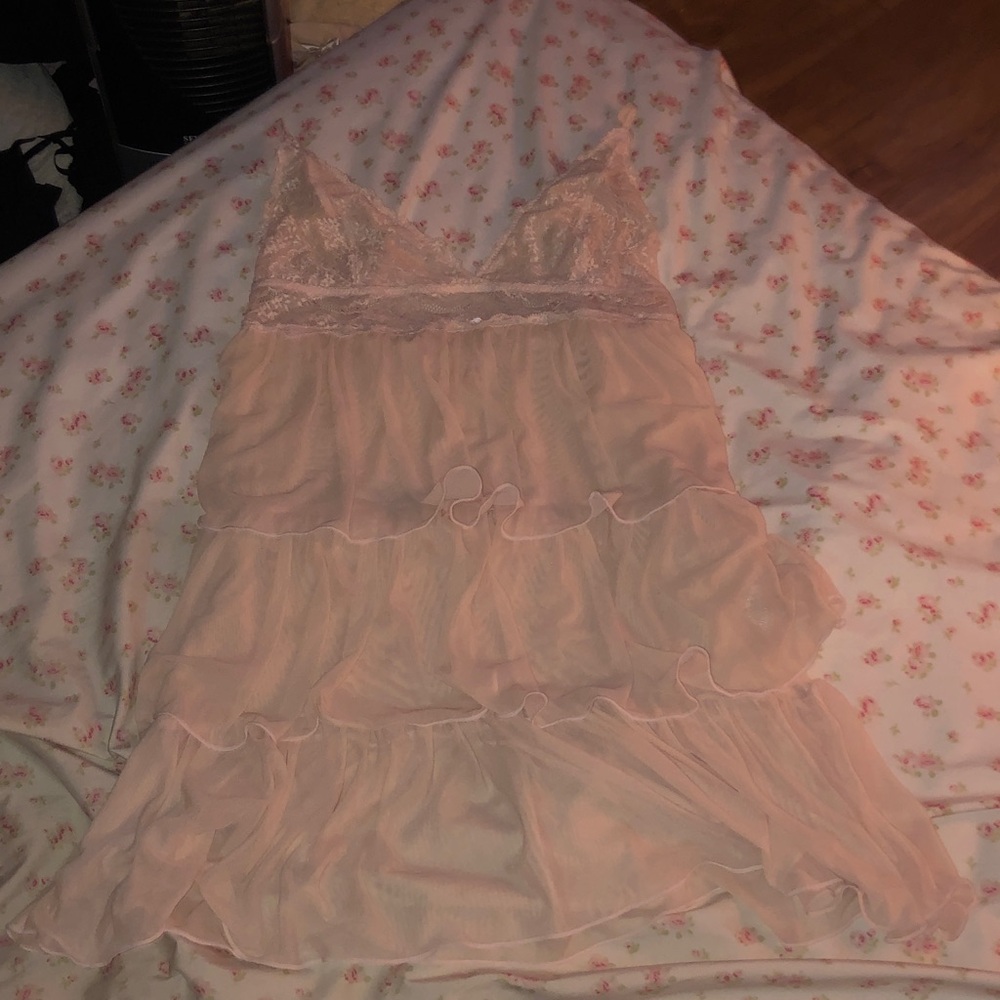 La Vie En Rose Blush Lace-Trim Tiered Chiffon Chemise